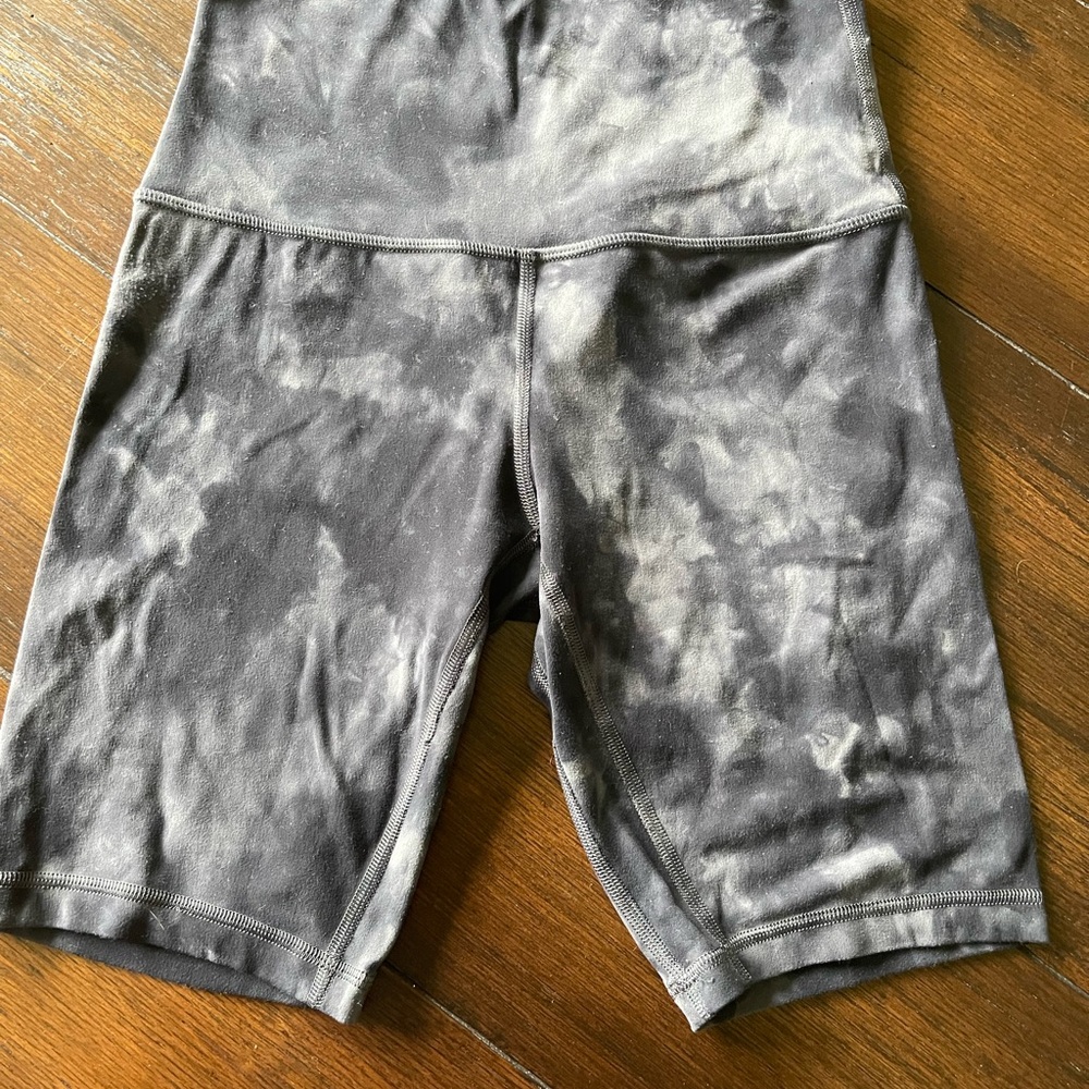 Lululemon camo shorts